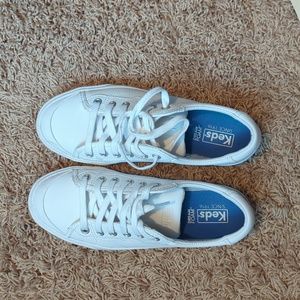 Keds Women's Jump Kick Leather Sneaker